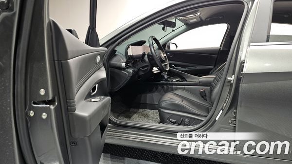 Hyundai Elantra 2024, фото 10