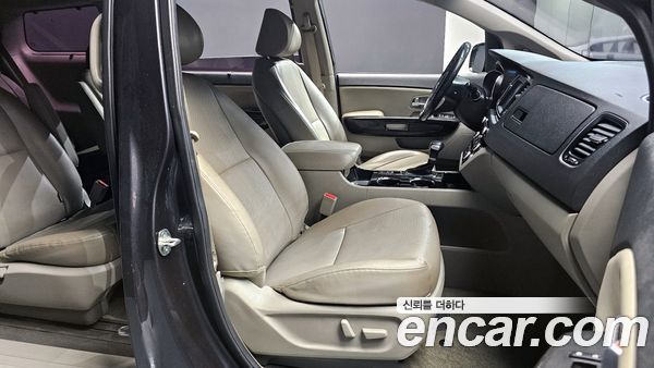 Kia Carnival 2020, фото 10