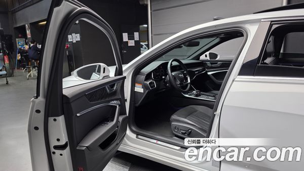 Audi A6 2023, фото 11