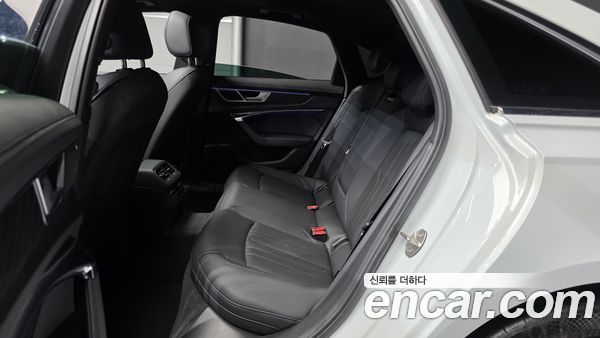 Audi A6 2023, фото 12