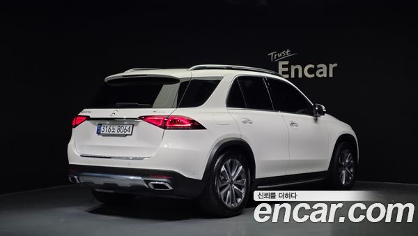 Mercedes-Benz GLE 2023, фото 2