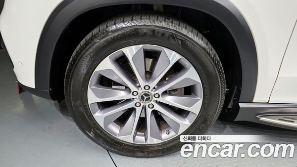 Mercedes-Benz GLE 2023, фото 5