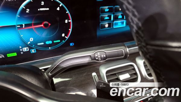 Mercedes-Benz GLE 2023, фото 9