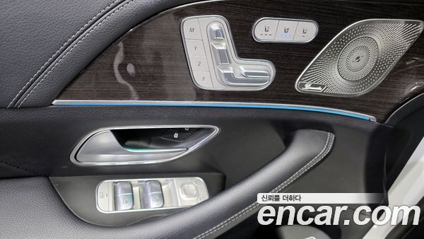 Mercedes-Benz GLE 2023, фото 14