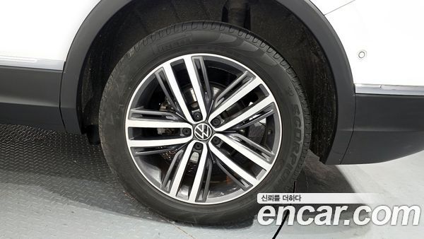 Volkswagen Tiguan 2023, фото 5
