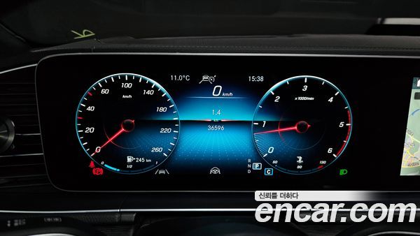 Mercedes-Benz GLS 2022, фото 8