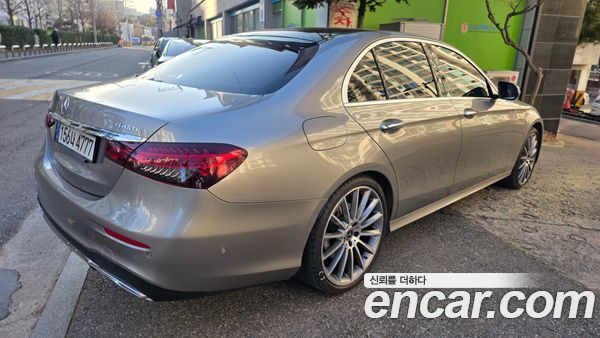 Mercedes-Benz E-Class 2021, фото 6
