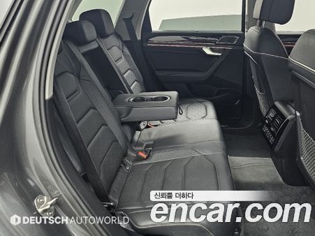 Volkswagen Touareg 2024, фото 12