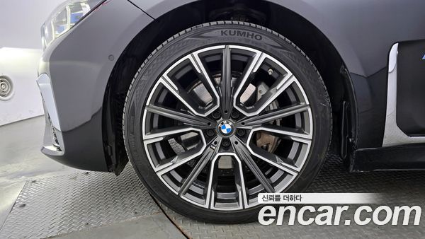 BMW 7 Series 2021, фото 5