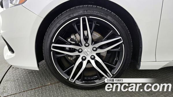 Honda Accord 2022, фото 5