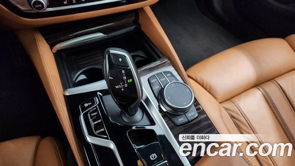 BMW 5 Series 2022, фото 8