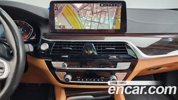 BMW 5 Series 2022, фото 13