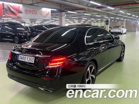 Mercedes-Benz E-Class 2020, фото 6