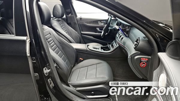 Mercedes-Benz E-Class 2022, фото 10