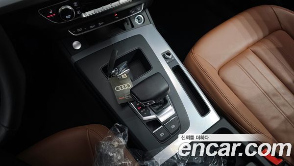 Audi Q5 2023, фото 9