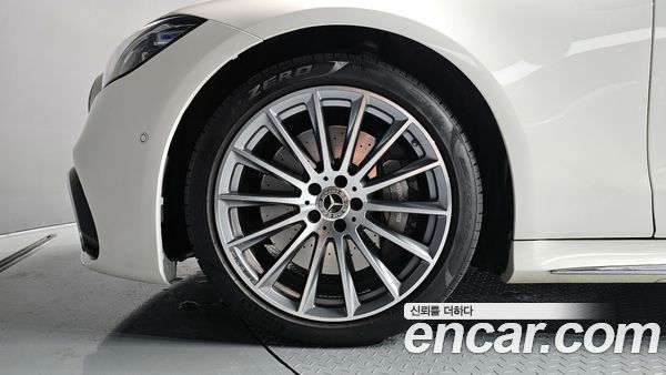 Mercedes-Benz S-Class 2023, фото 5
