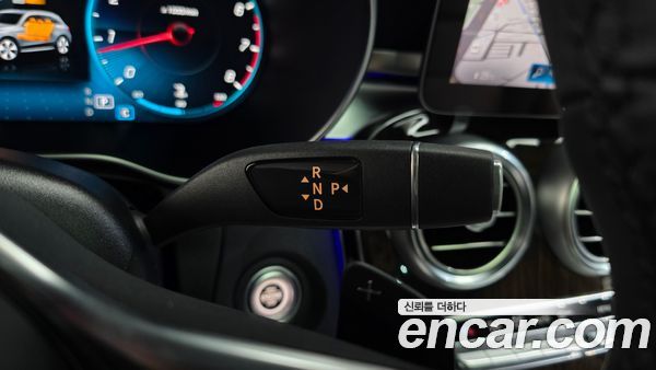 Mercedes-Benz GLC 2021, фото 9