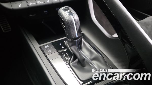 Hyundai Elantra 2022, фото 8