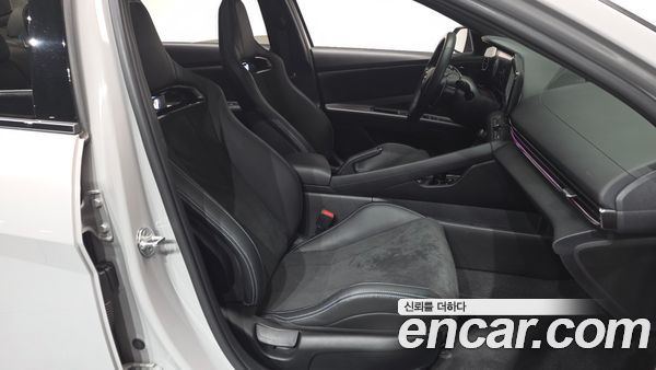Hyundai Elantra 2022, фото 9