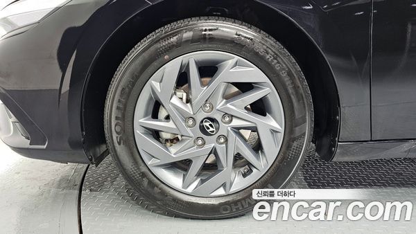 Hyundai Elantra 2024, фото 5