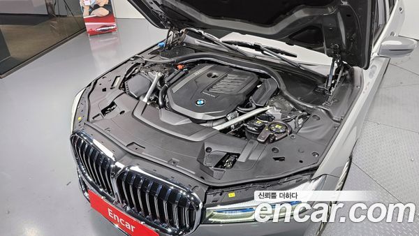 BMW 7 Series 2021, фото 6