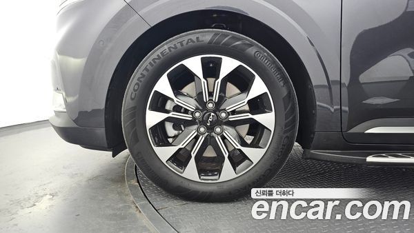 Kia Carnival 2022, фото 5