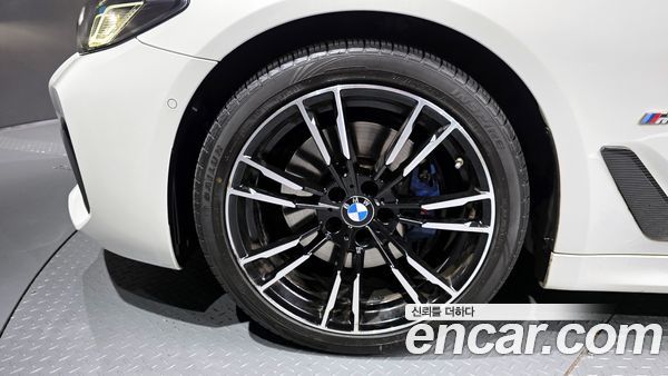BMW 5 Series 2021, фото 5