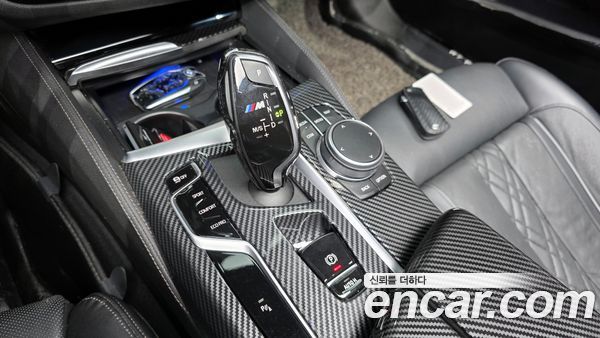 BMW 5 Series 2021, фото 9