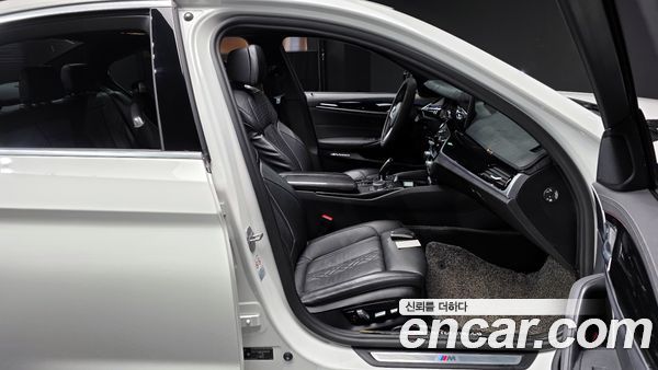 BMW 5 Series 2021, фото 10