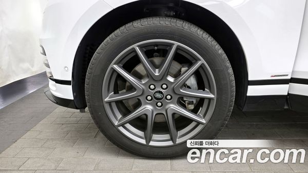 Land Rover Range Rover Velar 2021, фото 5
