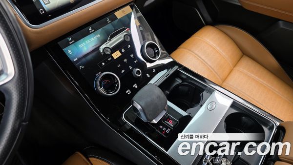 Land Rover Range Rover Velar 2021, фото 9