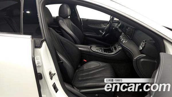 Mercedes-Benz CLS 2021, фото 11