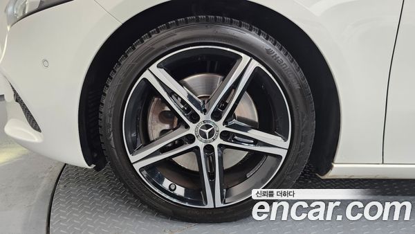Mercedes-Benz A-Class 2020, фото 5