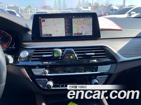 BMW 5 Series 2020, фото 9