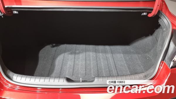 Hyundai Elantra 2024, фото 20
