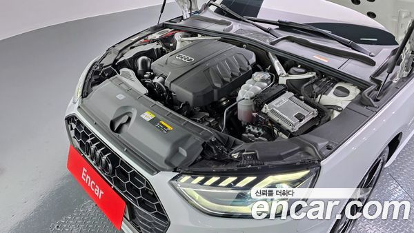 Audi A4 2022, фото 6