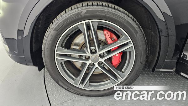 Audi SQ5 2020, фото 5