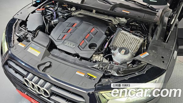 Audi SQ5 2020, фото 6