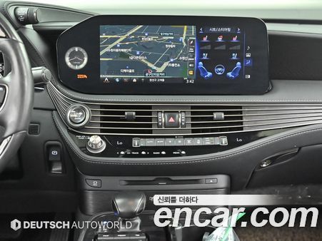 Lexus LS 2021, фото 14