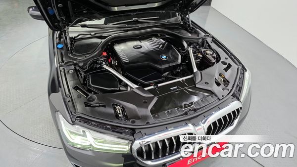 BMW 5 Series 2022, фото 6