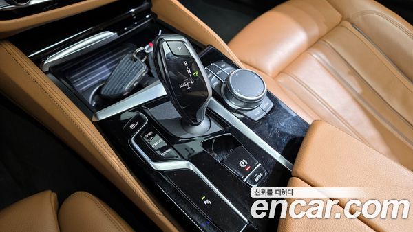 BMW 5 Series 2022, фото 9