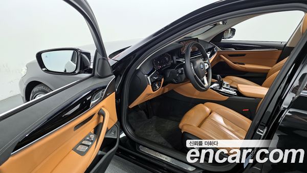 BMW 5 Series 2022, фото 10