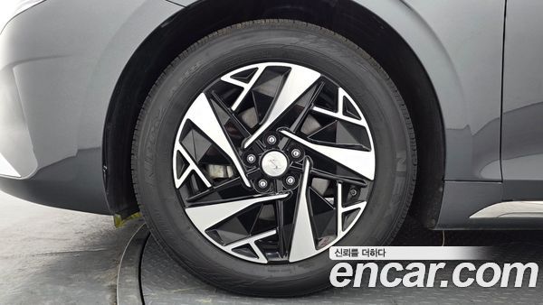 Hyundai Grandeur 2023, фото 5