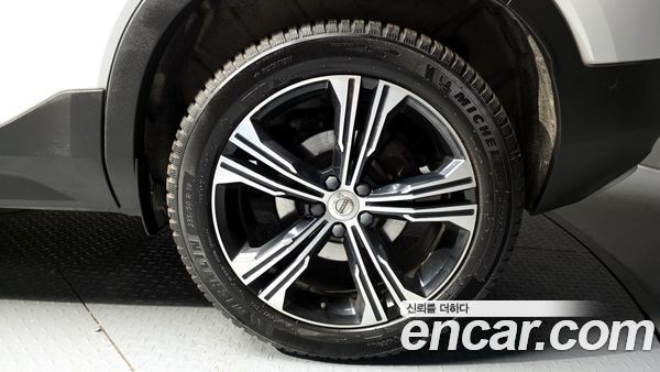 Volvo XC40 2022, фото 5