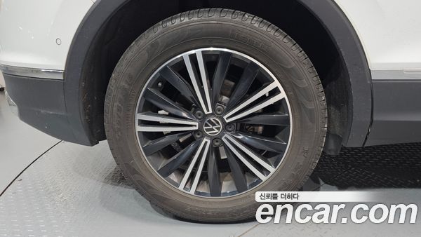 Volkswagen Tiguan 2021, фото 4
