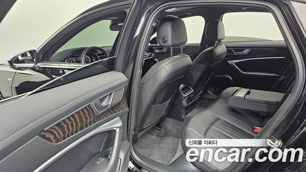 Audi A6 2020, фото 16
