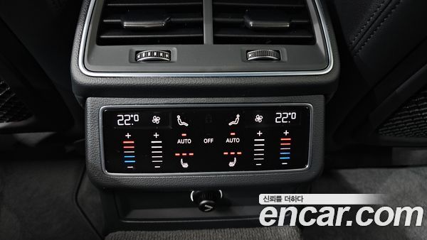 Audi A6 2020, фото 29