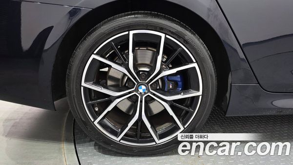 BMW 5 Series 2022, фото 5