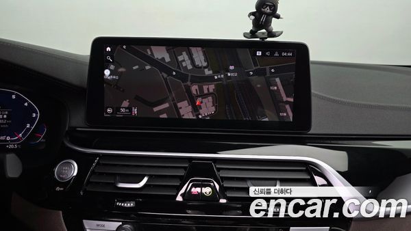 BMW 5 Series 2022, фото 14