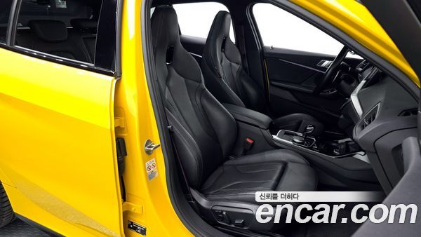 BMW 1 Series 2022, фото 16
